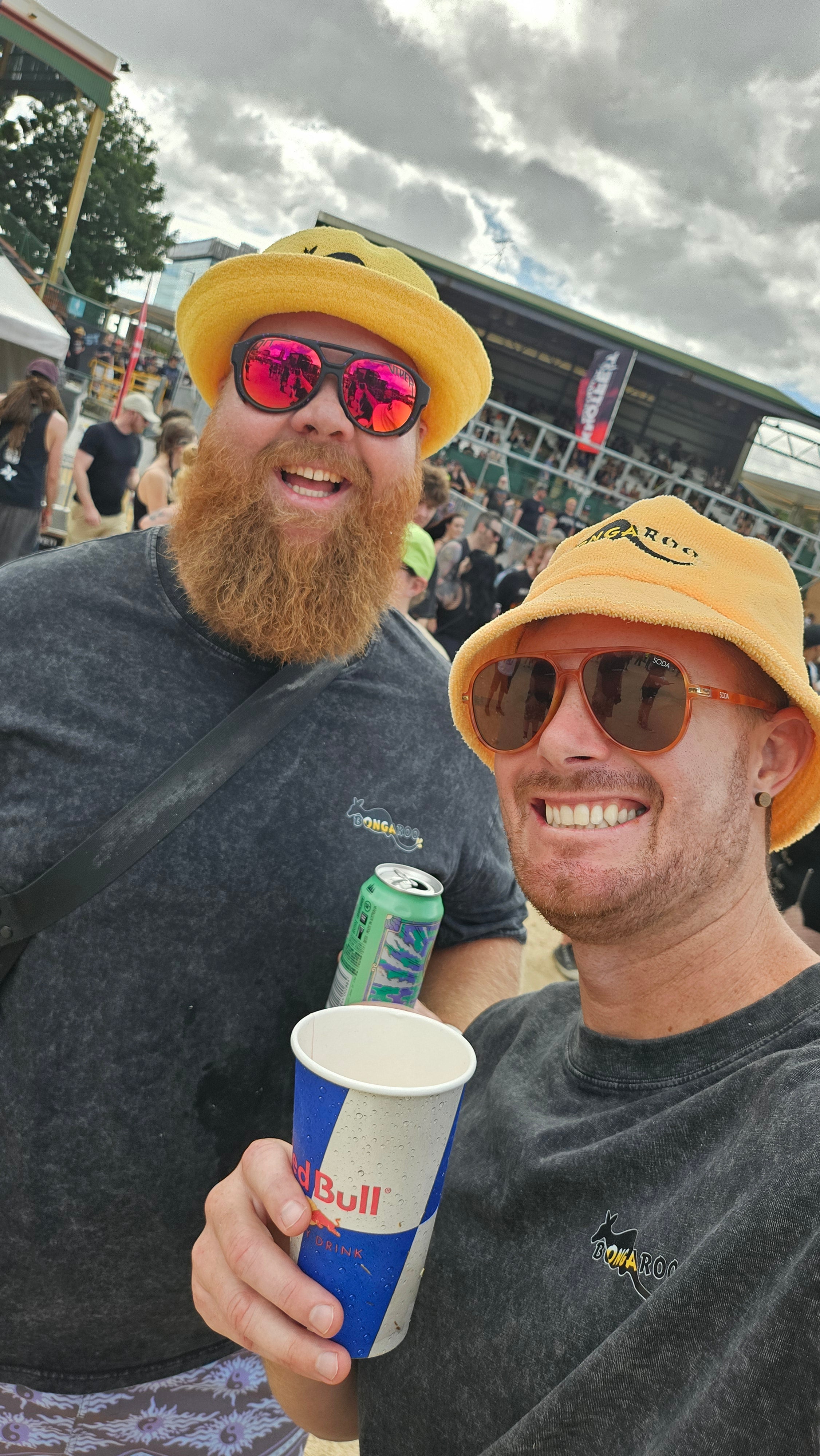 T-Shirt - Acid Wash Oversized - The Bongaroo